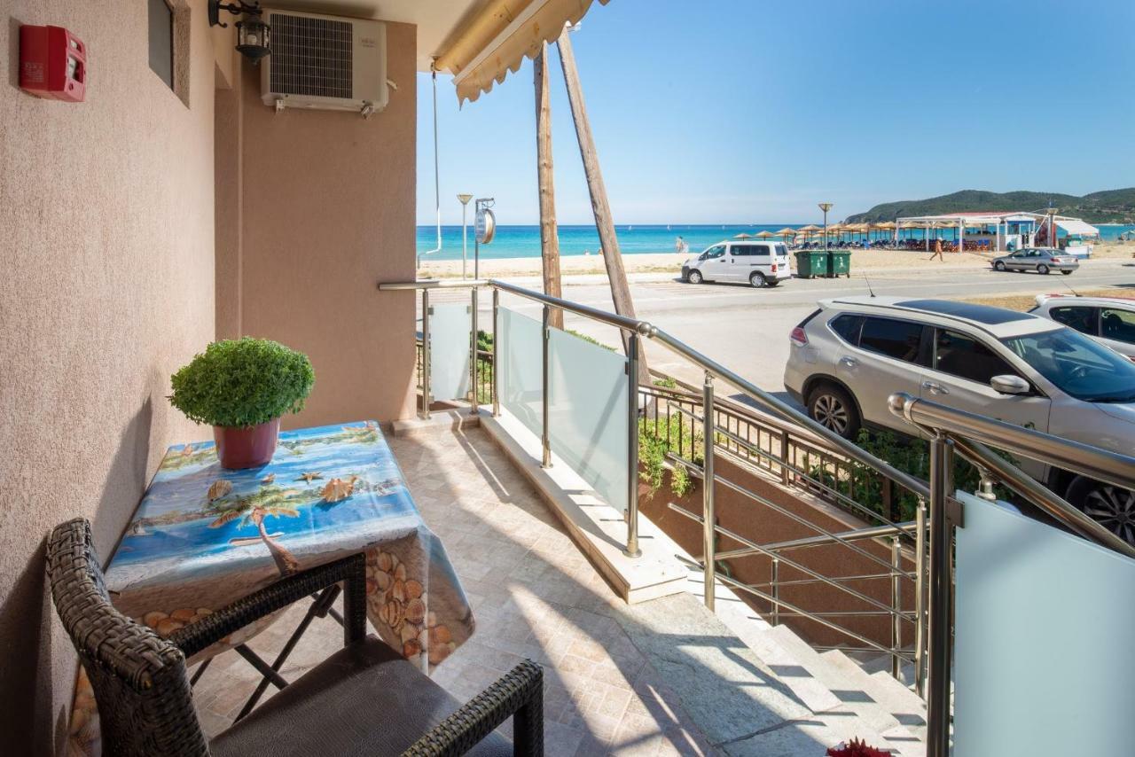 サルティStavros Houseアパートメント エクステリア 写真